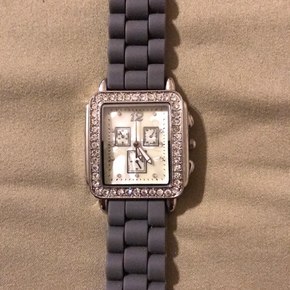 Watch - Picture 2 of 3